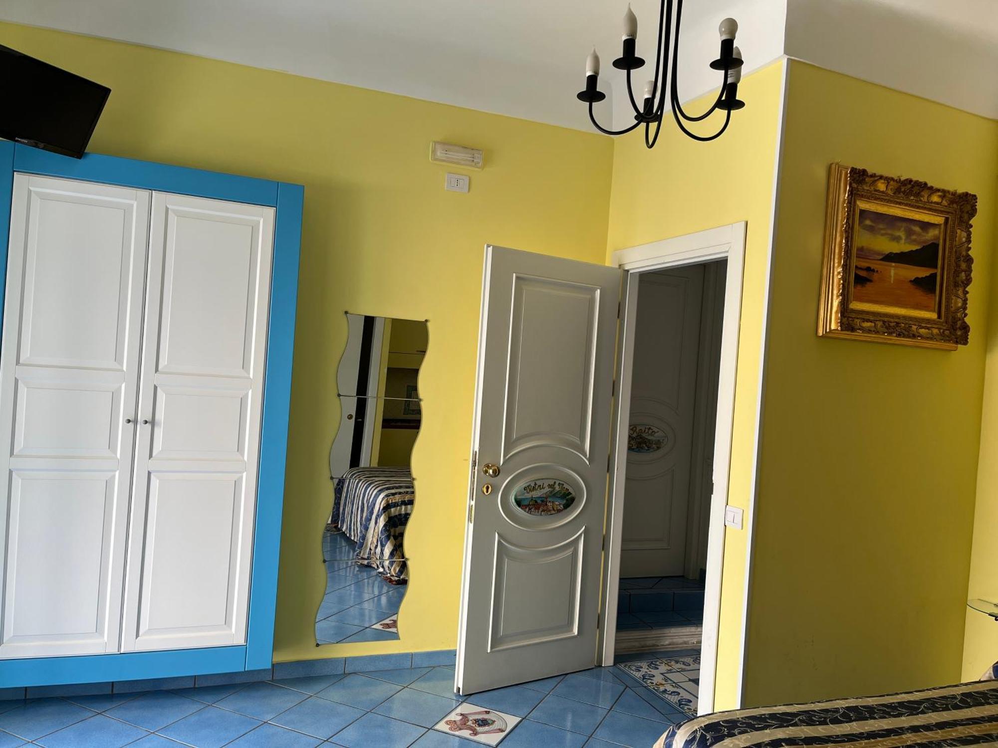 Dimora Carlo III Bed & Breakfast Vietri Bagian luar foto