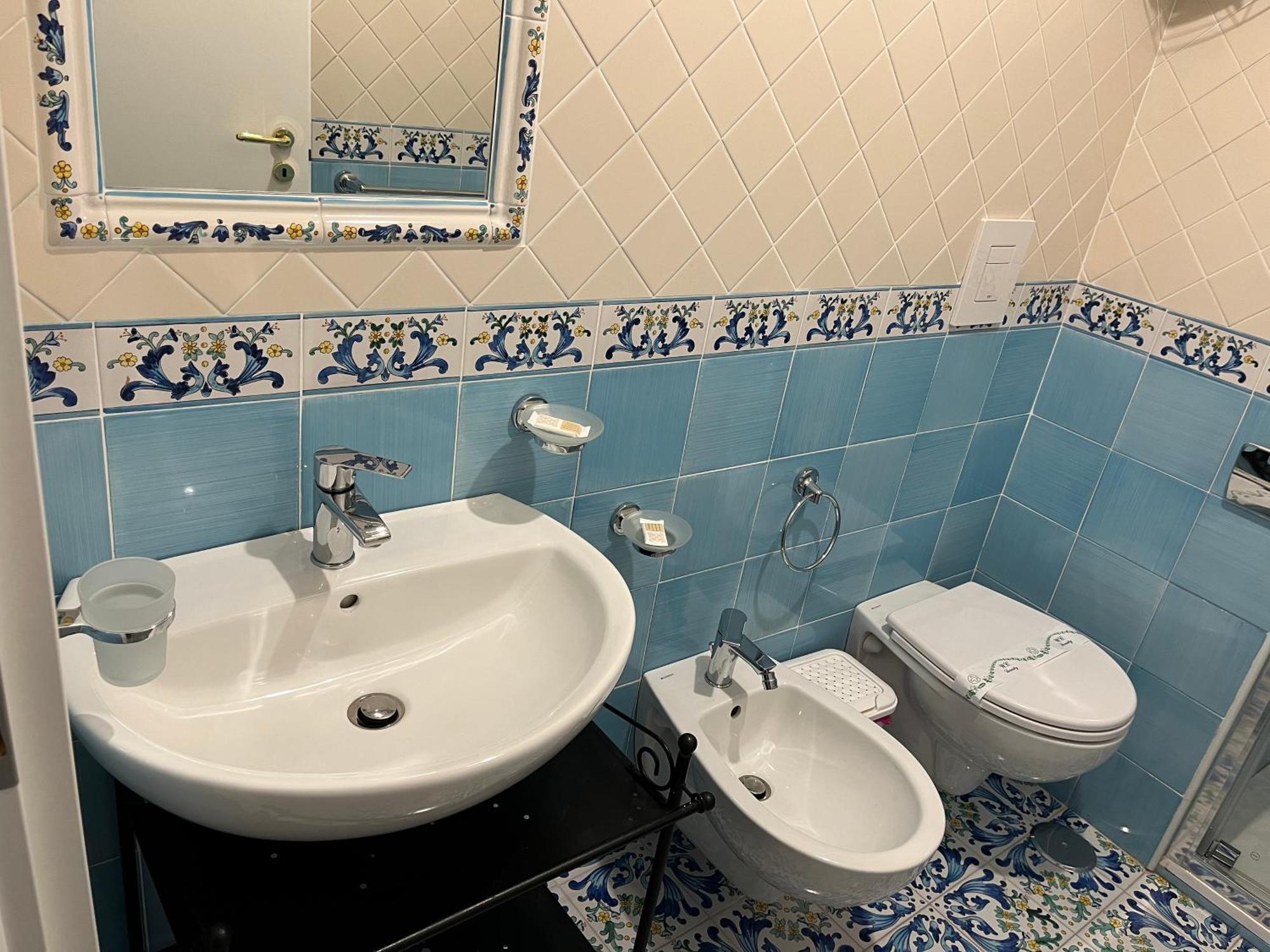 Dimora Carlo III Bed & Breakfast Vietri Bagian luar foto